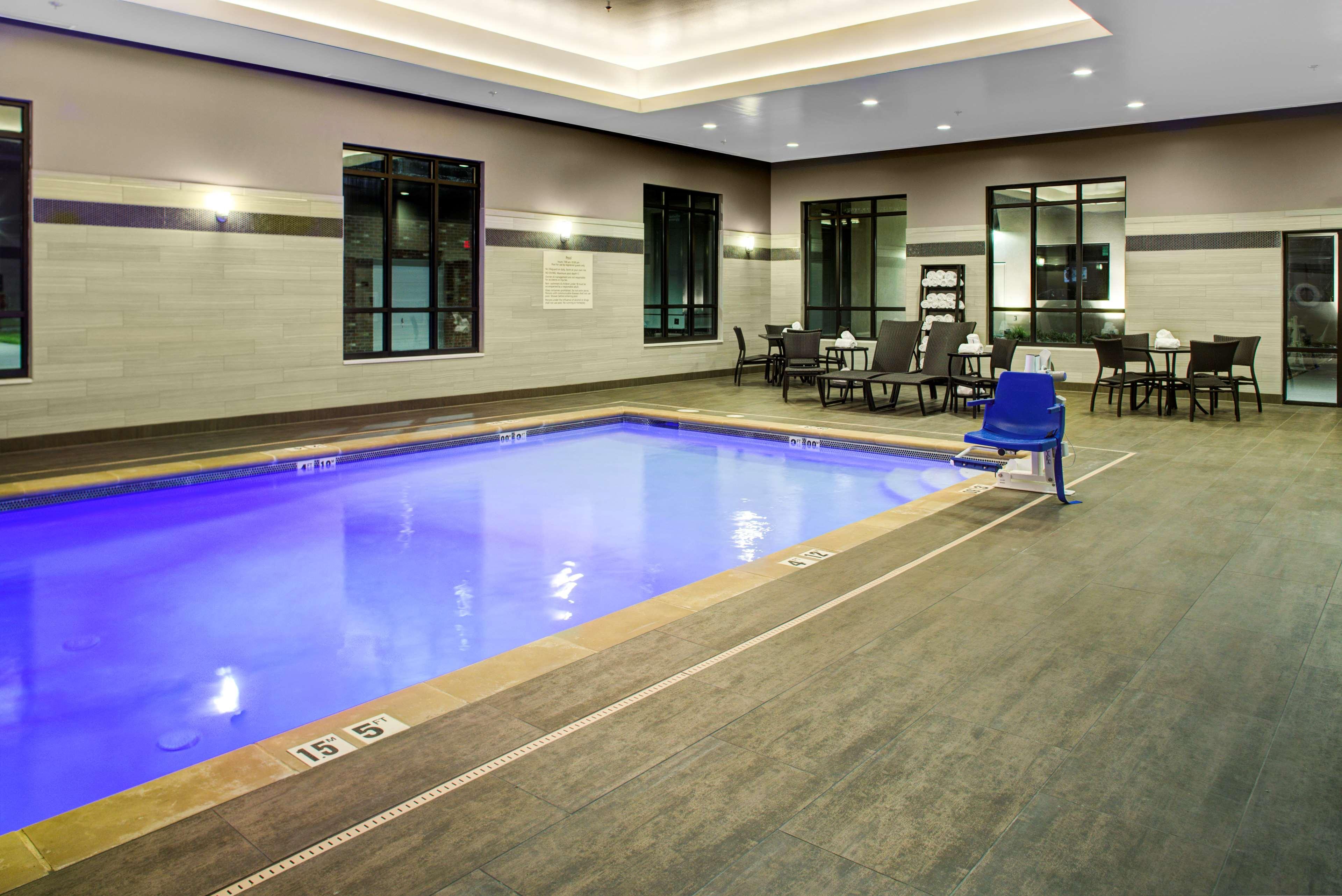 Hampton Inn&Suites Pittsburg Kansas Crossing Exterior foto